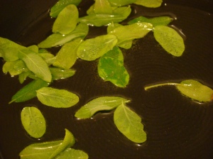 Sage leaves frying