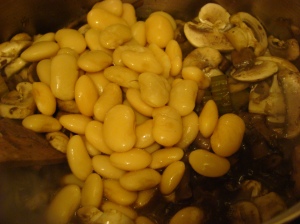 Butter beans and mushrooms